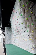 Y Loft Youth Square
