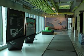 Y Loft Youth Square
