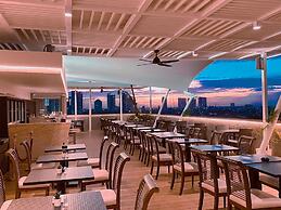 Brits Hotel Puri Indah