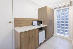 Elizabethan Lodge
