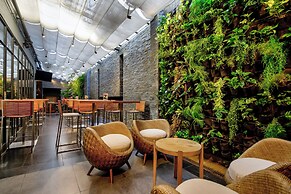 DoubleTree by Hilton Hotel Santiago - Vitacura