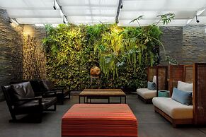 DoubleTree by Hilton Hotel Santiago - Vitacura