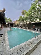 Chrome Hotel & Resort Solo