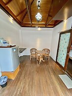 Chrome Hotel & Resort Solo