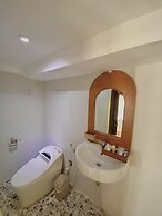 Chrome Hotel & Resort Solo