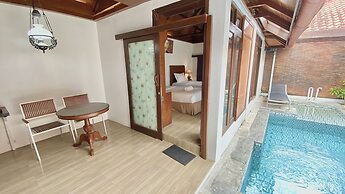 Chrome Hotel & Resort Solo