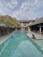 Chrome Hotel & Resort Solo