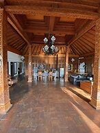 Chrome Hotel & Resort Solo