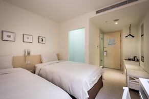 We Meet Taipei Hotel