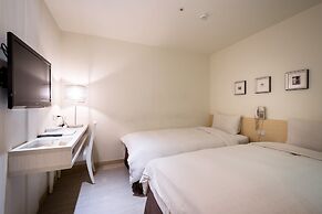 We Meet Taipei Hotel