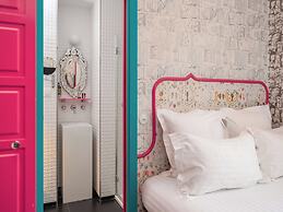 Hôtel Crayon Rouge