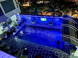 Parkview Astoria Hotel