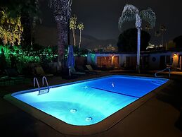 Vista Grande Resort - A Gay Men's Resort