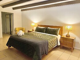 Vista Grande Resort - A Gay Men's Resort