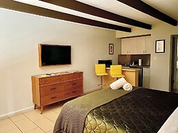 Vista Grande Resort - A Gay Men's Resort