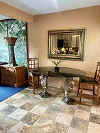 Vista Grande Resort - A Gay Men's Resort