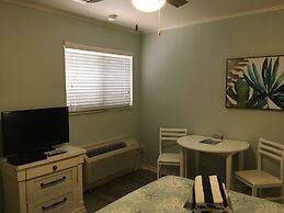 Bonita Beach Inn and Suites