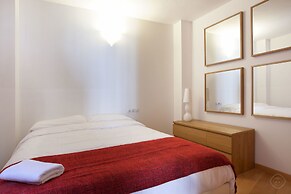 Large Guell Apartment