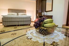 GOLDEN ROYAL Boutique hotel & Spa