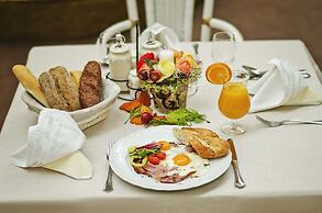 GOLDEN ROYAL Boutique hotel & Spa