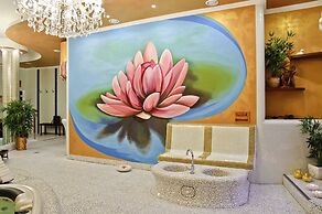 GOLDEN ROYAL Boutique hotel & Spa