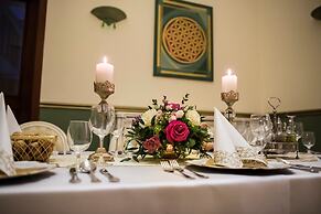 GOLDEN ROYAL Boutique hotel & Spa