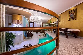 GOLDEN ROYAL Boutique hotel & Spa