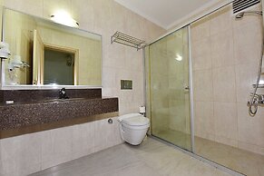 Tropicana Beach Hotel