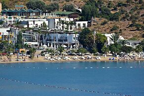 Tropicana Beach Hotel