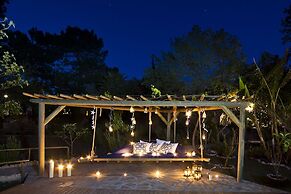 Nautical Hotel Adults Only +14