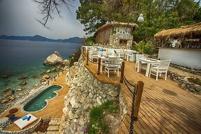 Nautical Hotel Adults Only +14