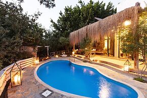 Nautical Hotel Adults Only +14