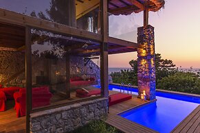 Nautical Hotel Adults Only +14