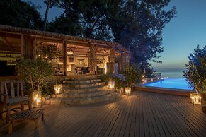 Nautical Hotel Adults Only +14