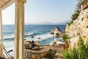 Nautical Hotel Adults Only +14