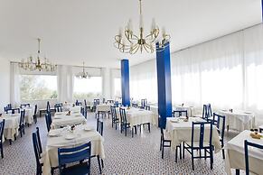 Hotel City Beach Resort