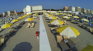 Hotel City Beach Resort