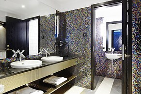Vox Hotel