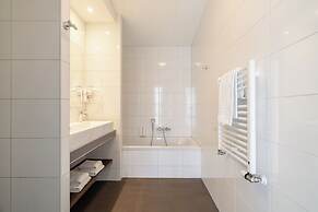 YAYS Amsterdam Prince Island by Numa