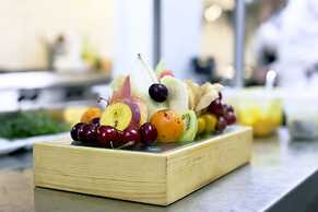 The PINEHILL Hotel & Suites