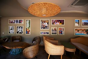 The PINEHILL Hotel & Suites