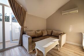 The PINEHILL Hotel & Suites