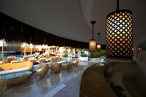 The PINEHILL Hotel & Suites