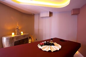 The PINEHILL Hotel & Suites