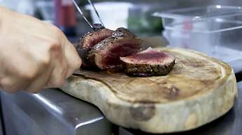 The PINEHILL Hotel & Suites