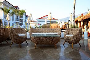 The PINEHILL Hotel & Suites