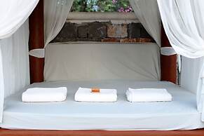 The PINEHILL Hotel & Suites