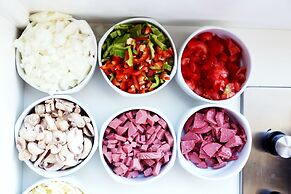 The PINEHILL Hotel & Suites