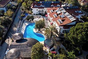 The PINEHILL Hotel & Suites