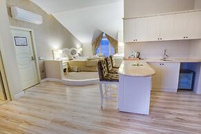 The PINEHILL Hotel & Suites